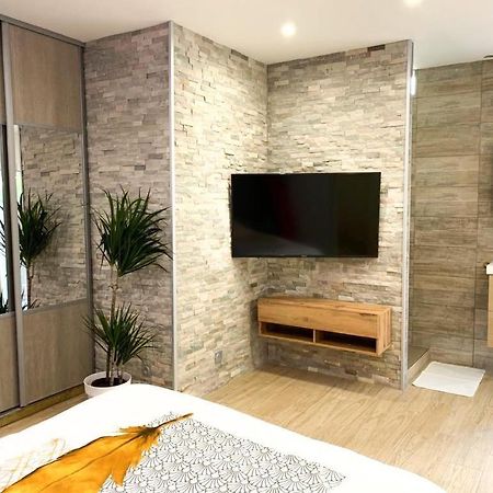Le Menhir 2 Jacuzzi Spa Terasse Barbecue La Roche-Blanche  Exterior foto