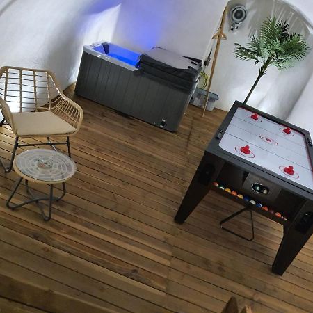 Le Menhir 2 Jacuzzi Spa Terasse Barbecue La Roche-Blanche  Exterior foto